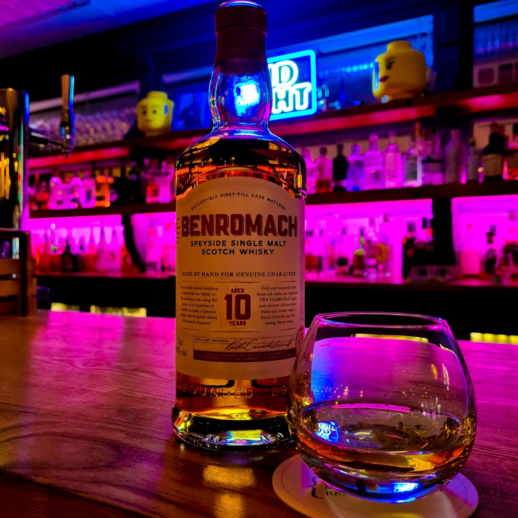 BadenochsBar's tweet photo. What’s happening, you beautiful lot?
The @spirit_speyside Whisky Festival: Limited Edition starts today!
Keep an eye out for other whisky related posts from us over the next few days!
#dram21 #elgin #moraywhiskytrail #perfectstage #whisky #scotch #distilleries #badenochs https://t.co/gQrn7Nl7Iy