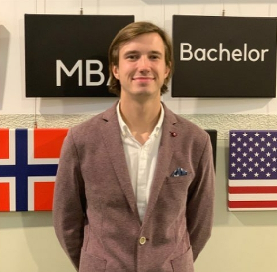 FLEXAlumni's tweet photo. #SuccessAlert
Emils Vigants'19 from Latvia participated in a business incubator competition organized by the University of Latvia and won first place along with the 5000€ grand prize to further develop his business idea! Way to go, Emils!
#FlexAlumni #ExchangeOurWorld https://t.co/Kb4Q0AKab9