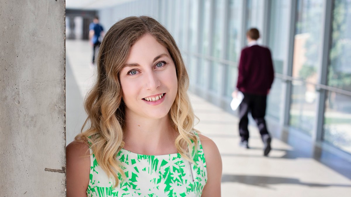 UAlbertaSPH's tweet image. Post-doc researcher Kimberley Curtin led a study showing that men are less likely than women to connect personal behaviour such as tobacco and alcohol use, unhealthy diet or lack of exercise with a higher risk of cancer or chronic disease #UAlberta bit.ly/3bCWcjG