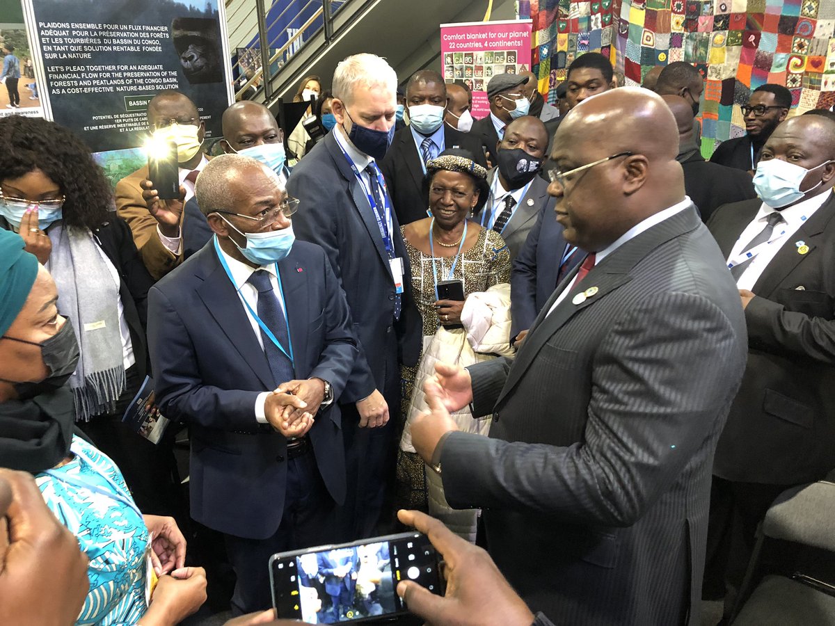 COMIFACINFO's tweet photo. Le Pavillon COMIFAC - Basin Congo initiatives a reçu ce matin la visite de Son Excellence Félix Tshisekedi Président de la République Démocratique du Congo membre de la COMIFAC #COP26 #congobasin #bassincongo #carbone https://t.co/Jr6XqVjfzj