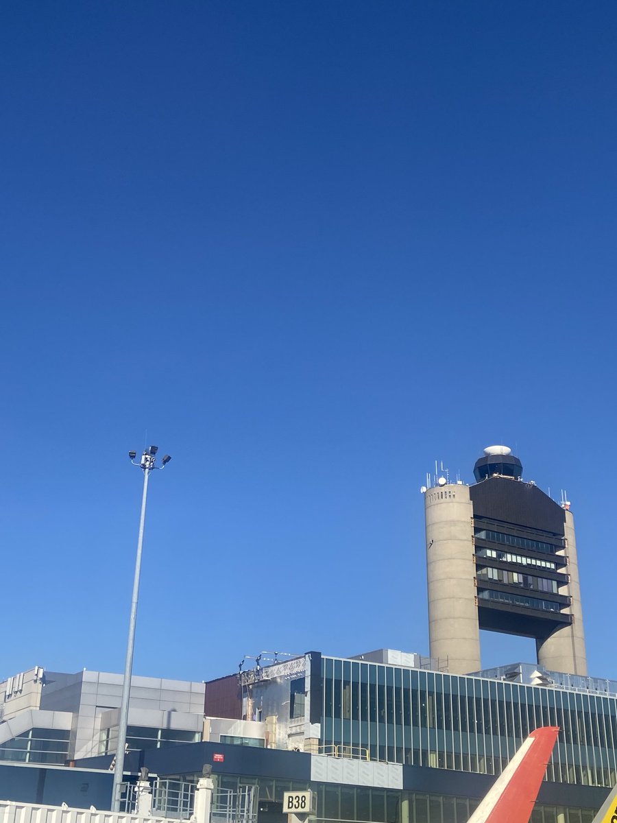 glosecresources's tweet photo. Perfect day to fly! I have a great strategy for packing light &amp; I always pack  #Medjet, #stashbandz &amp; an #ITAP(Individual Travel Assessment Plan) #SafeTravel #BusinessTravel #StudyAbroad https://t.co/OCN4rAz3Sf