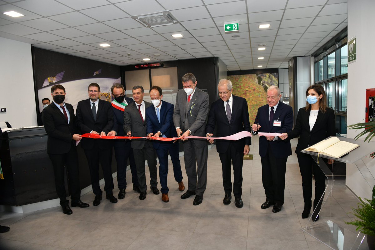 rroquecosta's tweet photo. Today I'm in #Rome🇮🇹 for the inauguration of the Galileo Control Center GCC extension in #Fucino. Having a robust &amp; reliable #Galileo ground infrastructure is essential. Thanks to the 24/7 GCCs activities, we can deliver uninterrupted, secure &amp; highly accurate Galileo services. https://t.co/P1bSfIi0xb