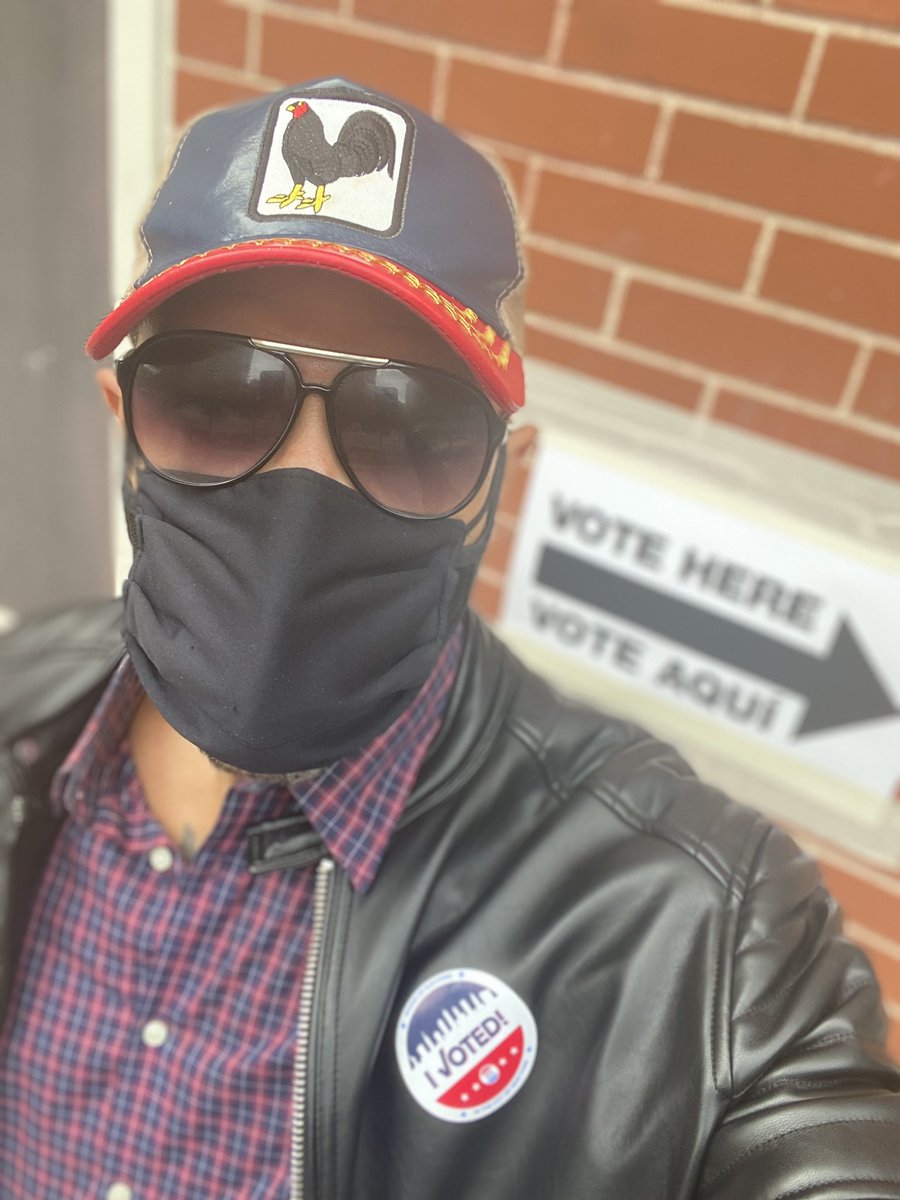 qualitybgunz's tweet photo. #citizen #duty #farmhat #rooster #vote #ancestors #American #BlackAmerican #Melanin #nyc #nycelection @qualitybgunz IG:@bsg14 https://t.co/mw4CcxgHl3