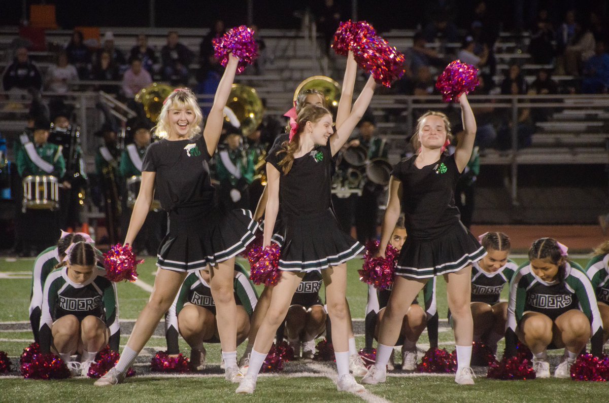 YoungkerCheer's tweet photo. Senior night was a huge success! Join cheer at their last football game this Friday at Buckeye, and wear all black! https://t.co/TYCkQM84Iu