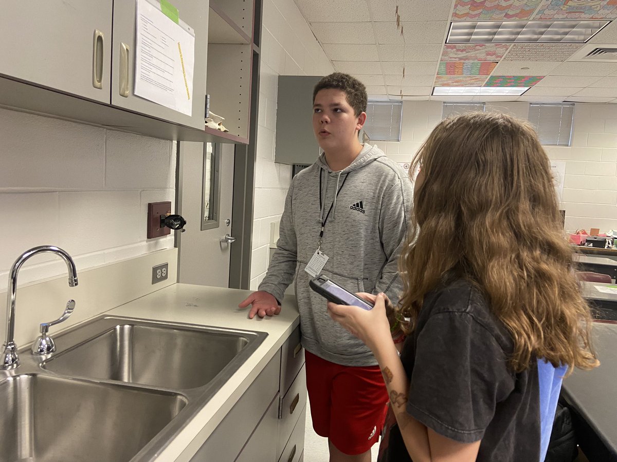 HWagnerHumblePE's tweet photo. Mission Possible! Using GooseChase with Ss promotes inquiry, collaboration, engagement and reflection when learning how alcohol affects the brain and body #reallifescavengerhunt @evanshealth_TMS @Humbleisd_TandL https://t.co/gMk3AJHv9d