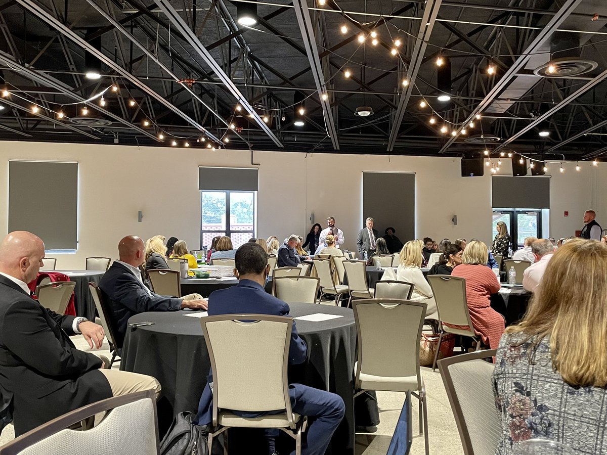 RachelEvans05's tweet image. Our @MadCoSchools leadership teams  🤩 came together today to focus on student data &amp;amp; to discuss equity. Lots of rich conversations centered on equitable practices for teaching/learning + social &amp;amp; home aspects. Excellent day of learning &amp;amp; collaboration! #ReadySetForwardMCSS