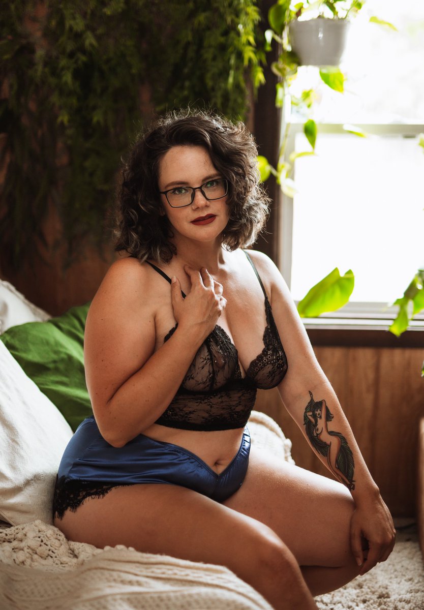 I’ve been gone for a bit. Have you missed me?  Shot by @rustyrosephoto
