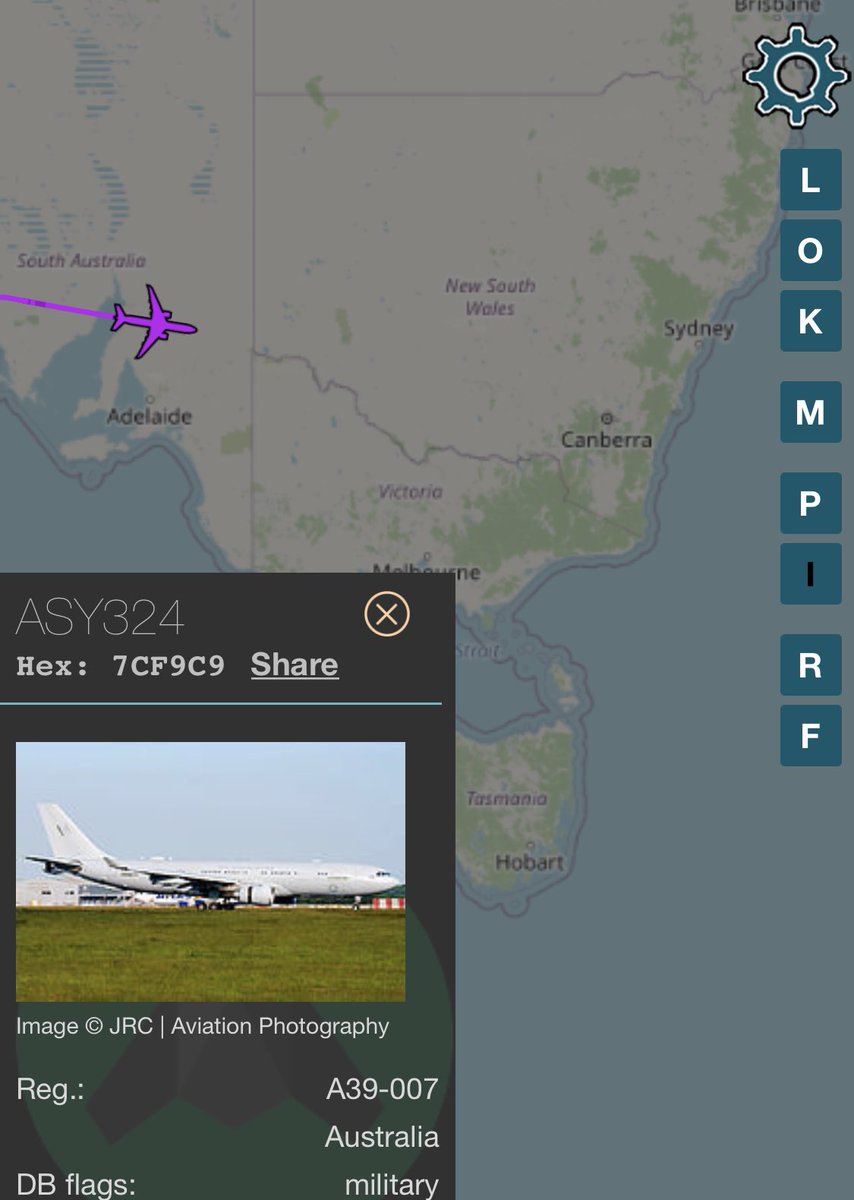 hipstergeddon's tweet photo. #sharkone about 60 mins out of Canberra. https://t.co/Vvm673gaX3