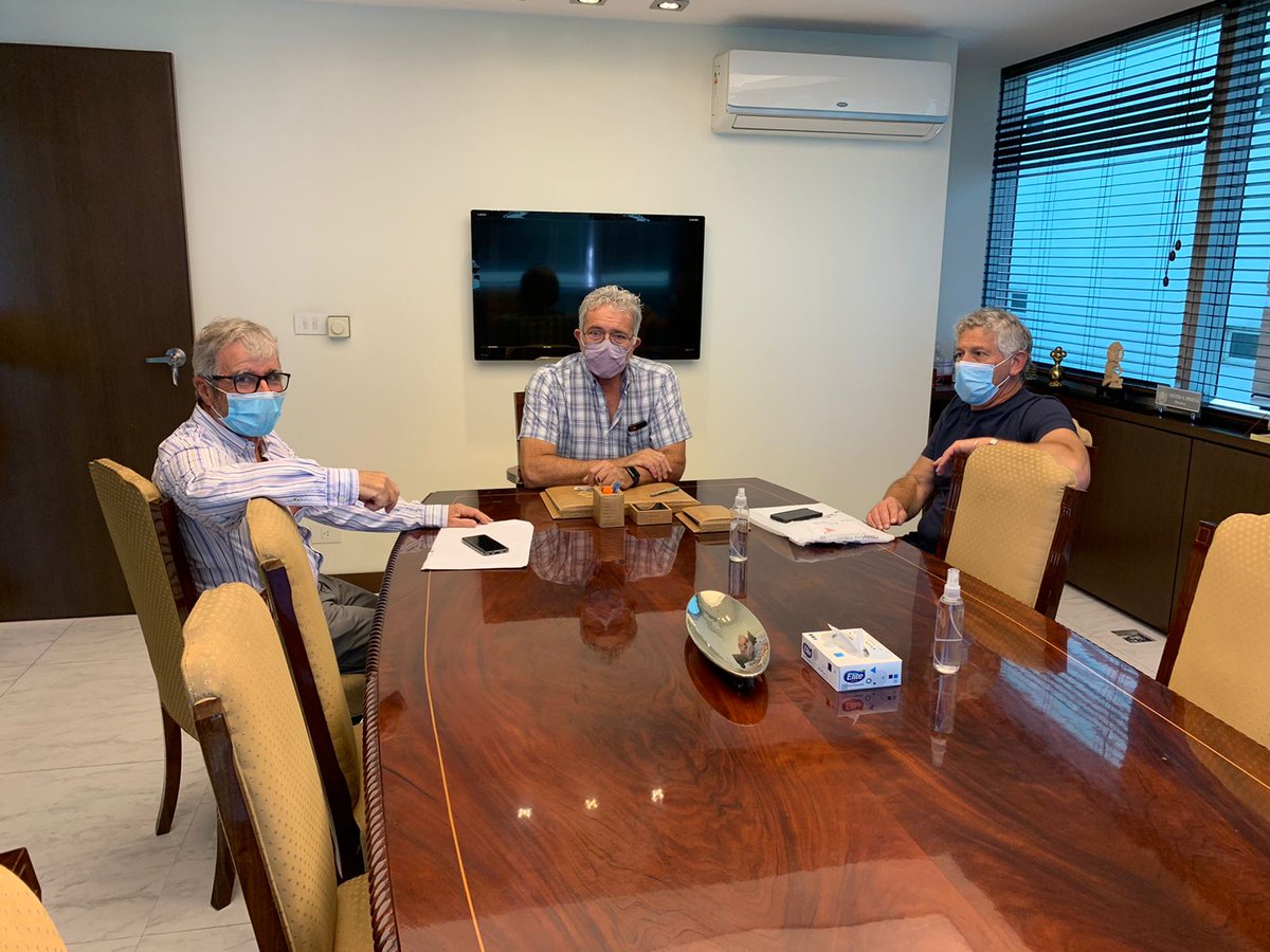 cameofok's tweet photo. Firma de Acta Constitutiva de CAMEOF

Dr. Gustavo Bodino, junto al Magister Juan Manuel Ibarguren, Dra. María Laura Braccia y el Dr. Marcelo Ellberguer 

@cameofok https://t.co/6mvg2BpnE0