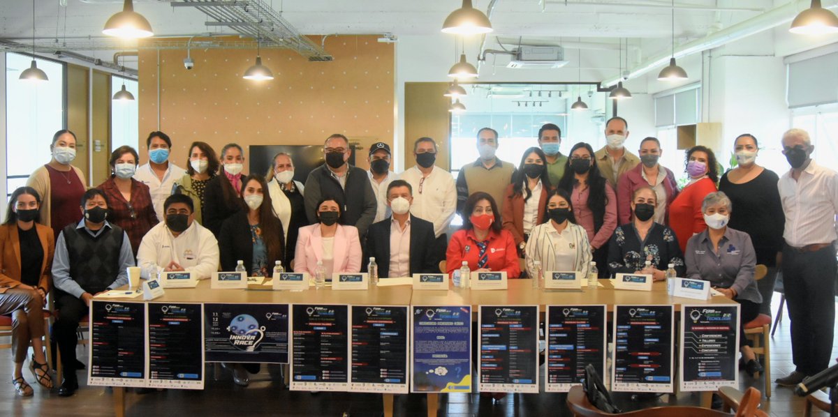ZapotlanGob's tweet photo. En rueda de prensa, se anunció la 10° Edición de la Feria de la Ciencia y Tecnología 2021, que este año llevará el lema de “Innovación para la sustentabilidad”, y que se realizará los días 10, 11 y 12 de noviembre en las instalaciones del Recinto Ferial. https://t.co/GcLqCAeoYd