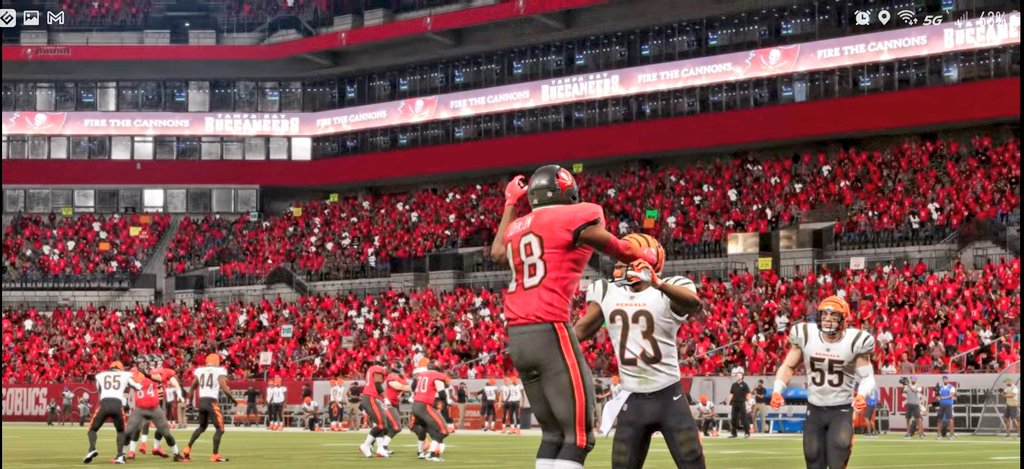 Sharp_Sheets's tweet photo. ๐ฃ #18 Tyler Johnson gets busy in @EAMaddenNFL 1 handed TD grab over the Bengals. @Buccaneers
#Madden22 #Stadia #StadiaArmy #PapaPringleX #BucsNation ๐๐ฅ https://t.co/nCiO7lmC7w