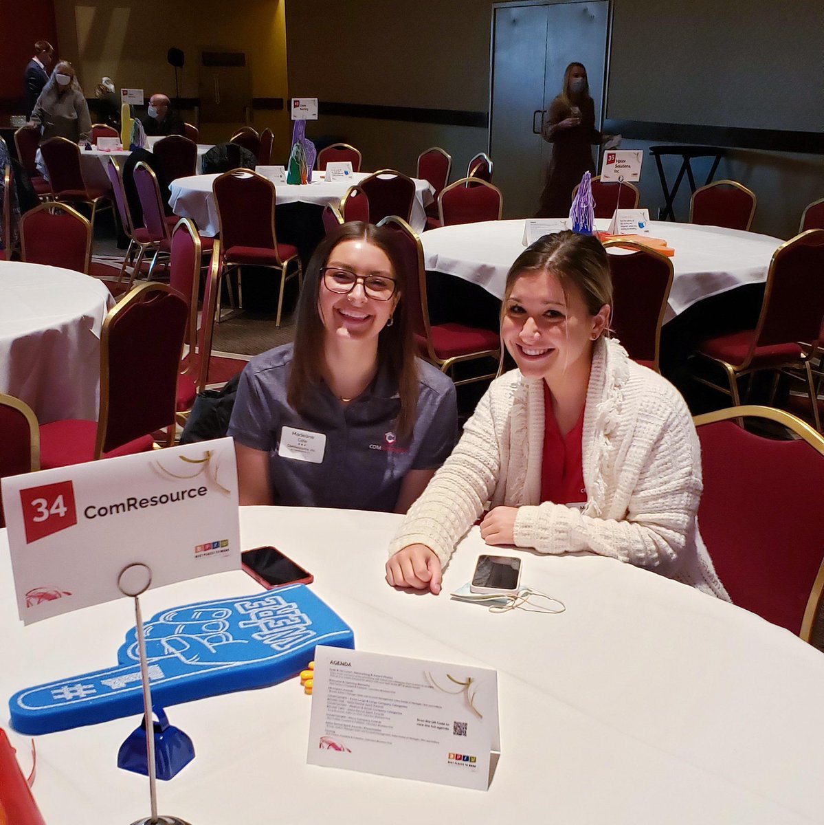 ComResource_Inc's tweet photo. Best Place to Work!
Recognized by @columbusbiz1st!
Join the fun at https://t.co/d5mBxMIPJU
#Biz1stBPTW https://t.co/TU0ywLLFdq