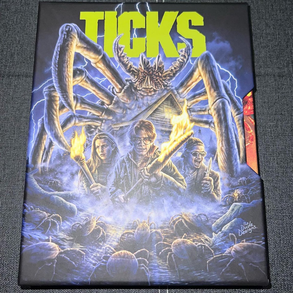MovieCaveDave's tweet photo. Crazy AF 4K Movie Post From @VinegarSyndrome
‘Ticks’ Wit Specially Commissioned Artwork Fo Tha Hardbox n Slip, They Really Went All Out Wit This n It Has Ta Be One Of My Fav Editions From VS… 🪳
#4KBluRay #Ticks #Horror #Hardbox #Slipcover #MoviePost https://t.co/DXVXybjkZX