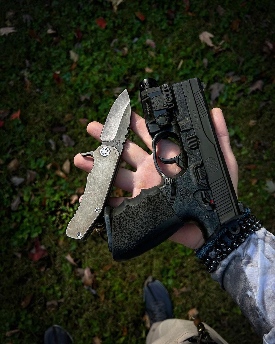 ViridianWepTech's tweet photo. With the X5L Gen 2, an arsenal of custom modes lets you pre-program your tactics, then adjust on the fly to keep the advantage on your side. 💪

📷: @TheClipPoint | @FN_America https://t.co/DZI4T28yGq
