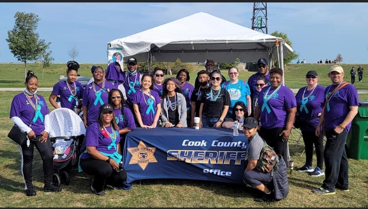 CookSheriffIL's tweet photo. Our Community Resource Center & Peer Support team participated in the Out of the Darkness Suicide Prevention Walk. The CRC assists Cook County residents who need help finding shelter, job training, medical benefits, & other support. Contact us if you need help. #CCSOcommunity https://t.co/ZcfI4oo3BR