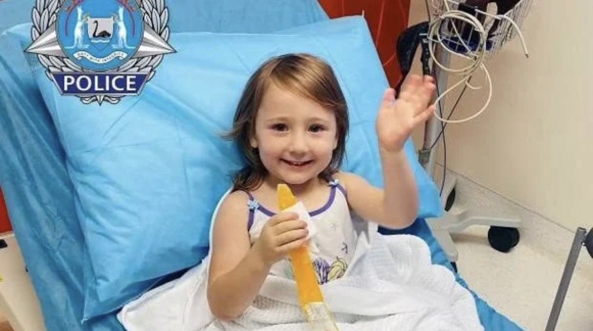 cbm_noticias's tweet photo. SOCIEDAD | #BuenasNoticias Rescatan sana y salva a Cleo Smith, la niña secuestrada hace más de dos semanas en Australia 💛

La Policía ha encontrado encerrada en una casa en la localidad costera de Carnarvon, cerca de donde había desaparecido 🙏 https://t.co/Jm2vgmjMJK