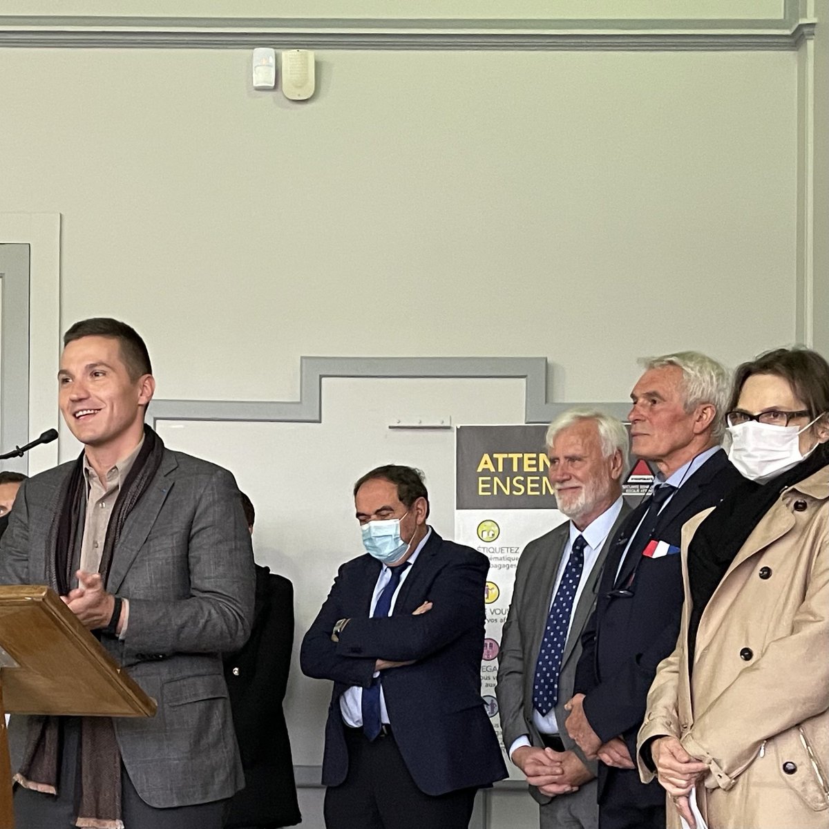 david_valence's tweet photo. À Baccarat, il sera désormais + facile d’accéder à la gare à 👞 , à 🚲 , en 🚙 : la @regiongrandest est fière d’avoir accompagné ce projet de pôle d’échange multimodal, inauguré aujourd’hui @JeanROTTNER https://t.co/cFYAEYrrq5