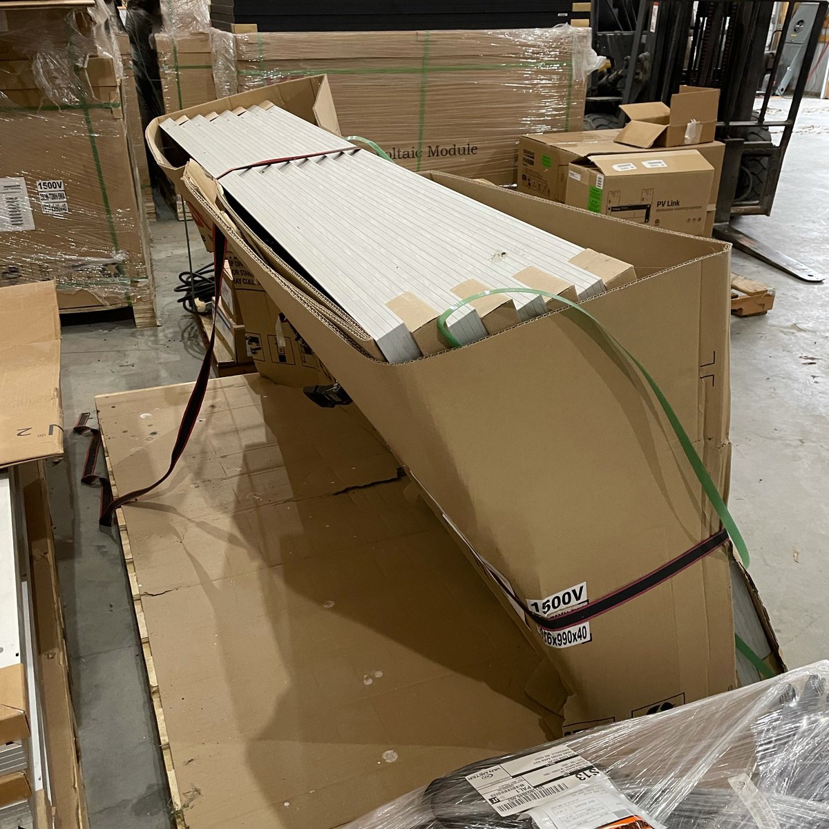 pvpallet's tweet image. How do you manage partial loads? Rethinking solar shipping is about more than just preserving natural resources--it's about saving time and money.
#rethinksolarshipping #woodwastewednesday #solarlogistics