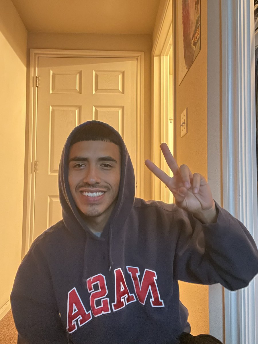 Only1Lazaro's tweet photo. Steppin out, I love hoodie season https://t.co/OfSWqPRbNl
