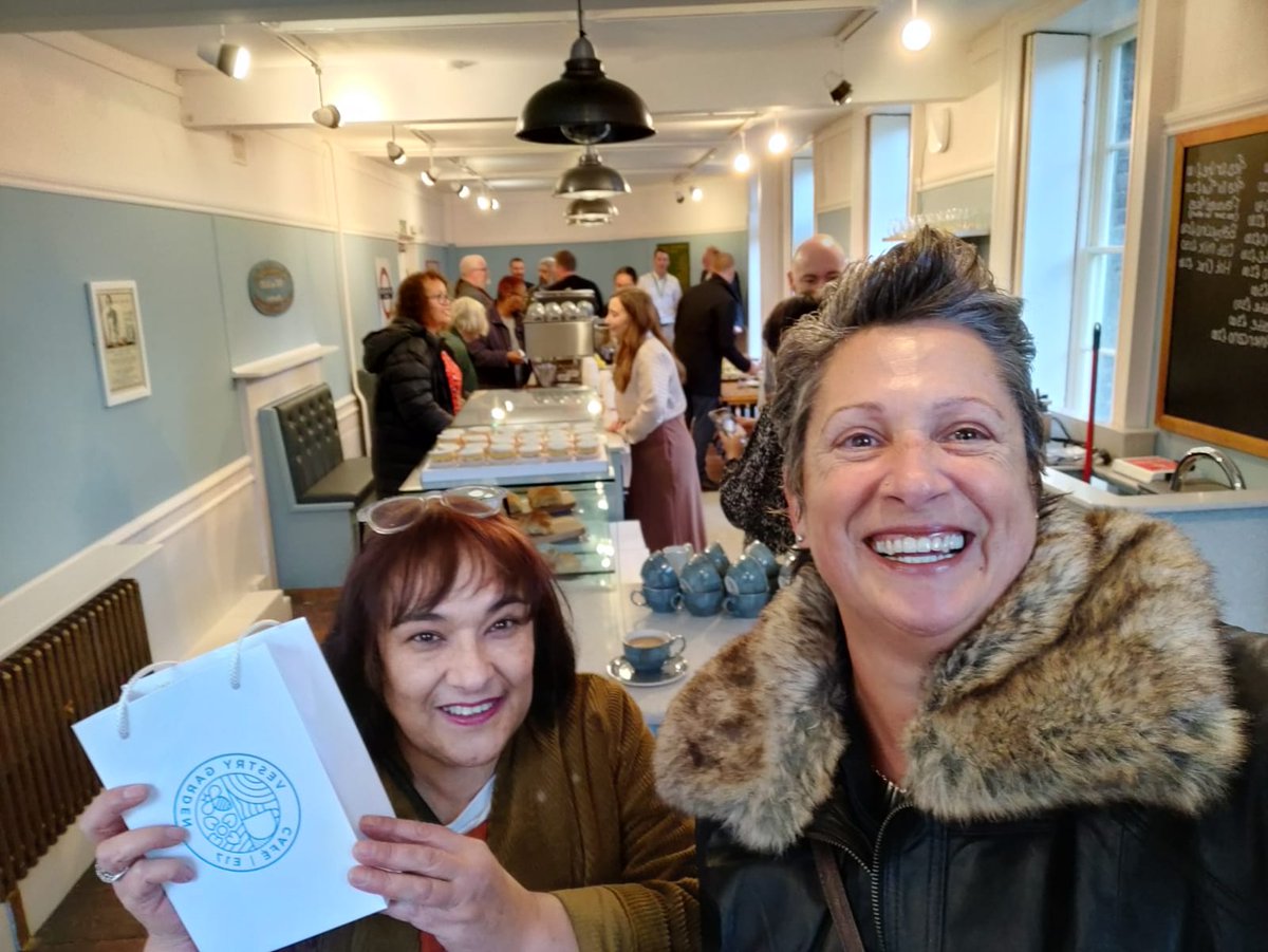 e17inbloom's tweet photo. Megan, chair of the @WalthamstowV Village Residents' Association and @HelenLerner, chair of @E17inBloom were delighted to be invited to the Museum's @CafeVestry that opens to the public tomorrow (Thursday 4 November). Do go along and support our newest asset in the Village. https://t.co/HFJjbCc8e3