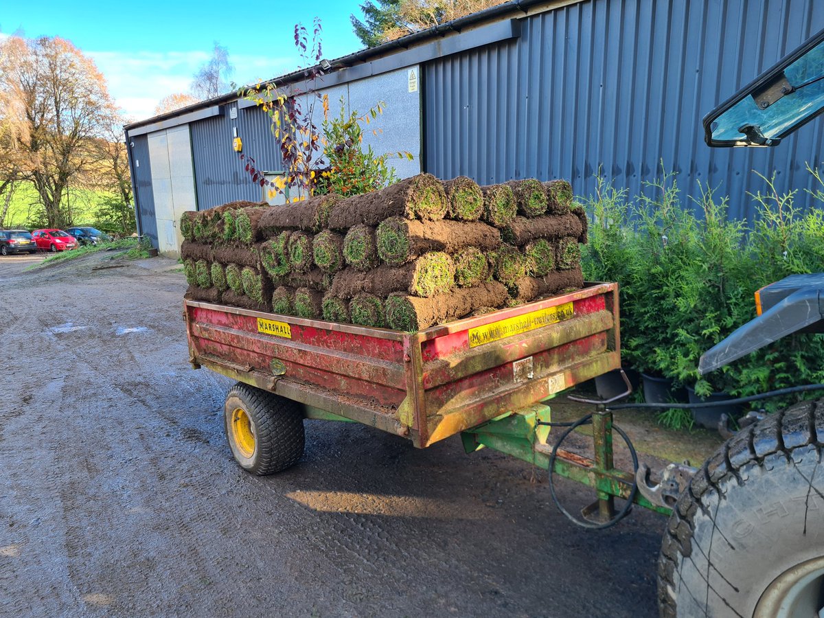 barrymcc7's tweet photo. The first load of turf (490 rolls) for the bunkers arrived this afternoon.
Fingers crossed the weather plays the game over the next couple of weeks to get the bunkers completed. https://t.co/6nXMSmJhp9