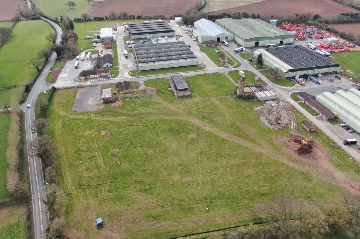 PotterSpace_'s tweet photo. We are really looking forward to embarking on the next stage of our exciting journey to deliver the ambitious development strategy in #Droitwich, bringing much needed space forward. Contact us for more details. #businesspark #potterspace #WestMidlands https://t.co/o5upoBgqWw https://t.co/0OryzGkOpO