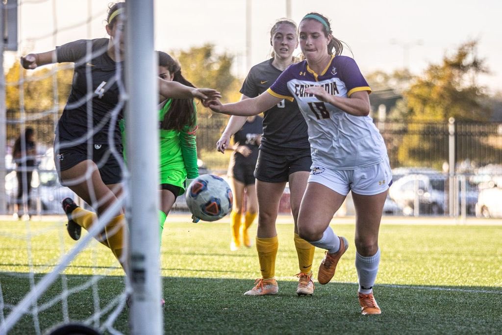 CTXWSOC's tweet photo. This team. 🤧💜🌪

Now we get ready for Friday! 

@ImagesMatthew https://t.co/SABl37DbtU