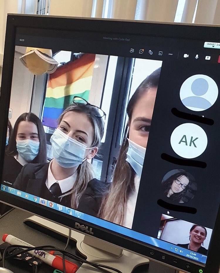 Go With The Flo tweet media