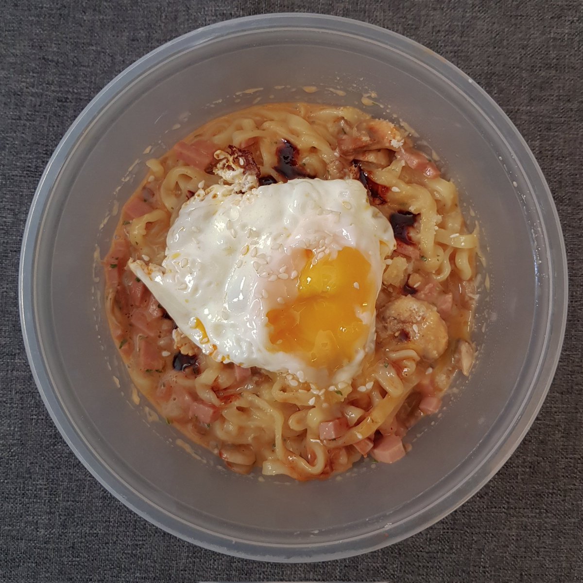 _aslane's tweet photo. omad ⇢ spicy carbonara noodles https://t.co/FmLlLEqJOY
