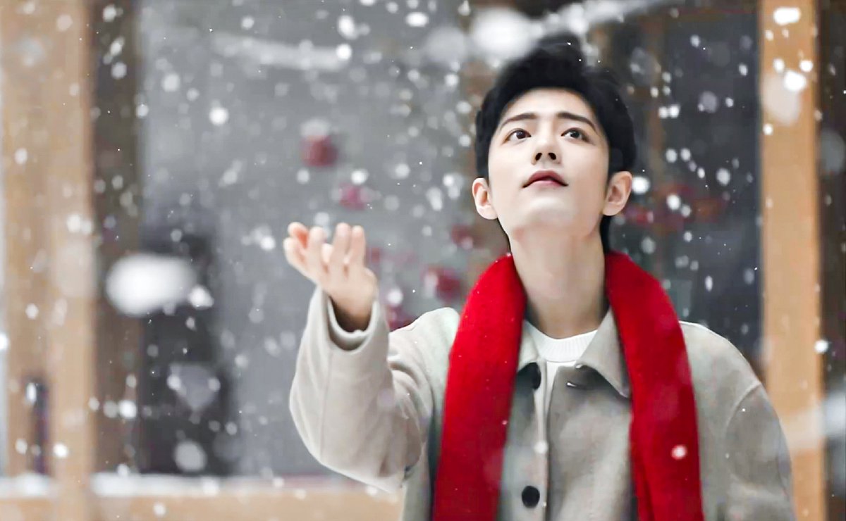 Nkbz05810's tweet photo. I vote for #XiaoZhan #TBWorld #100MostHandsomeMan2021 
Snowfall for fallen in love , Xiao Zhan
My heart ain't got hurt anymore https://t.co/eCGzvJKpz8