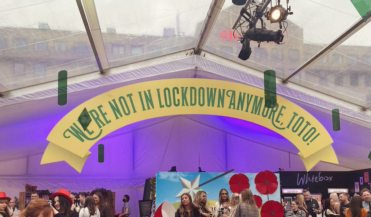 EvolveGroup4's tweet photo. Did you head down to Edinburgh Cocktail Week this year…we deffo did! Edinburgh Cocktail Week wanted to go big this year and we worked with them to make their Wizard of Oz theme a reality and we think it all came together magically! #edinburghcocktailweek #signage #activations https://t.co/ueI4l0PNvN