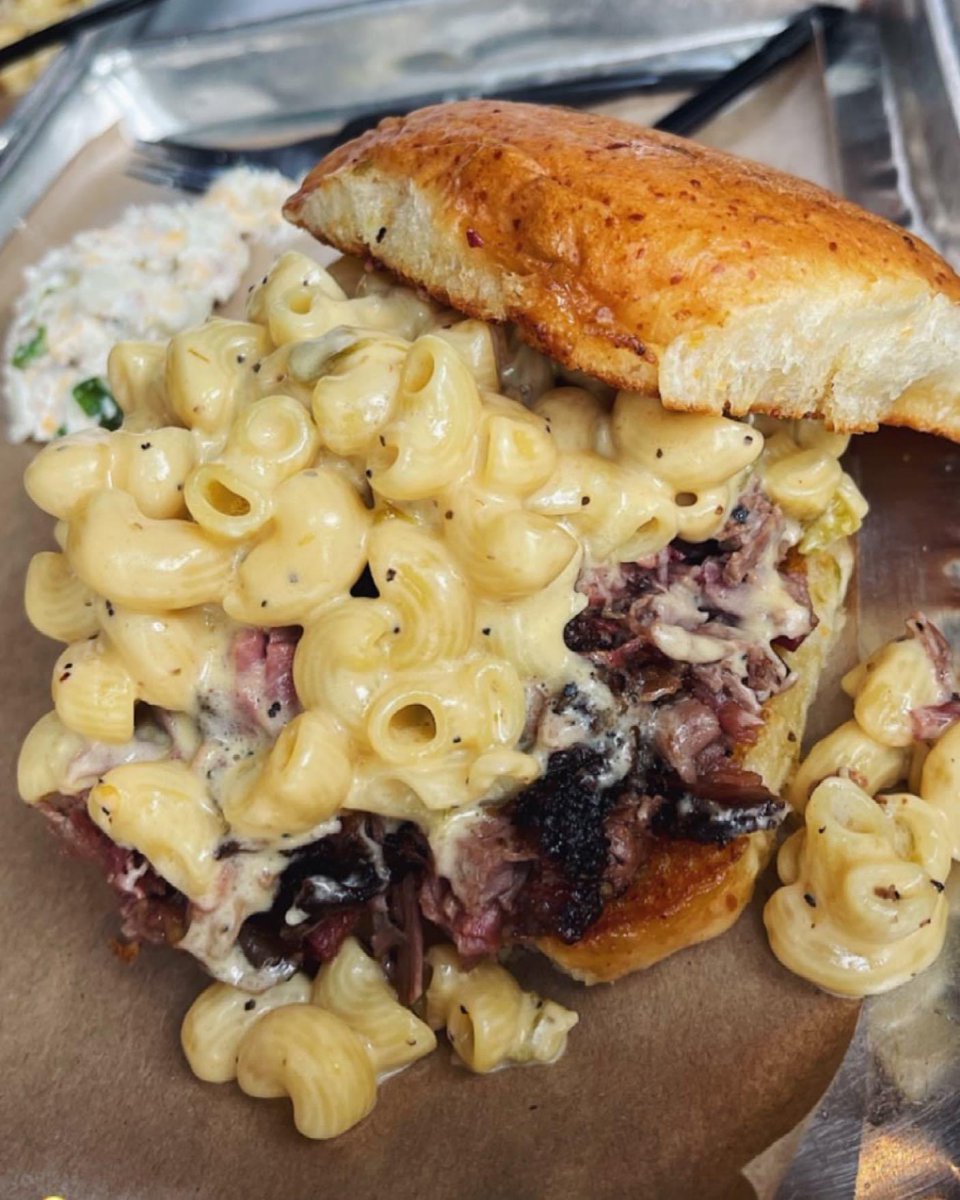 Happy International Sandwich Day!
The best way to celebrate is by going to @HeimBBQ and getting their delicious Big Cat Sandwich. https://t.co/qj3rN1JqqD