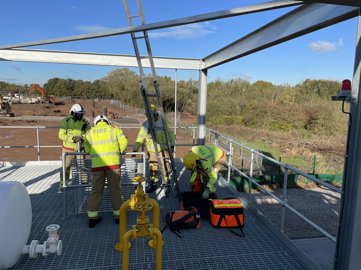 Successful first Practical Incident Command course at the new training centre. Several pumps of experienced &amp; new commanders, alongside development firefighters tackled a range of challenging &amp; thought provoking scenarios facilitated by OATT Well done all involved <a href="/CheshireFire/">Cheshire Fire and Rescue Service</a>