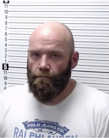 DenisonTexasPD's tweet photo. Denison Police Officers have been investigating several incidents of copper thefts from air conditioning units around the city. Several local businesses were targeted including an elementary school. Monday, Police identified and arrested suspect, 36-year-old Aric Lee Griffeth. https://t.co/Ul57nIiJjt