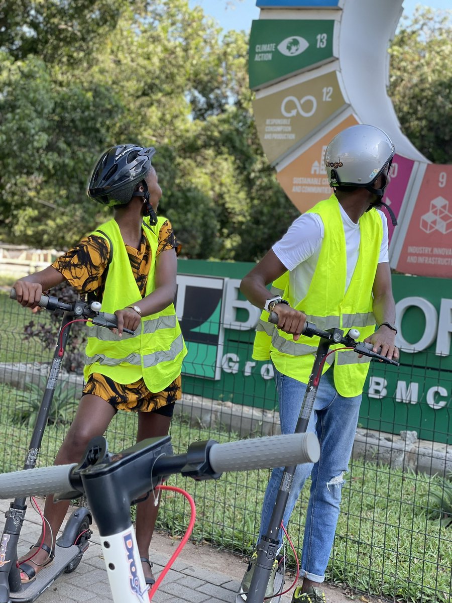 DrogoScooters's tweet photo. Experience and explore the ancient Monuments, Castles, Forts and unique Landmarks of GoldCoast 🇬🇭 Accra. Our carefully curated routes tells the Ghanaian story. Book Now!
#WorldCitiesDay #Africa #Accra #Ghana #drogo https://t.co/vukQyou9sq