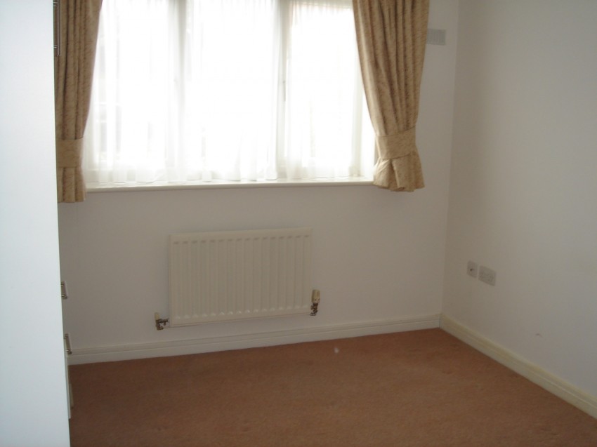 SlinnRes's tweet photo. Delightful two bedroom apartment close to major routes and Heathrow airport.

🏡 Urbis, Wolf Lane, Windsor SL4 4GY
🏡 To Let £995 PCM | £230 PW

View property details - click here: https://t.co/qbHqUc0pSY https://t.co/wdnEarCa9b