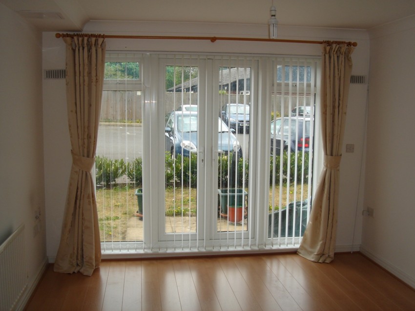 SlinnRes's tweet photo. Delightful two bedroom apartment close to major routes and Heathrow airport.

🏡 Urbis, Wolf Lane, Windsor SL4 4GY
🏡 To Let £995 PCM | £230 PW

View property details - click here: https://t.co/qbHqUc0pSY https://t.co/wdnEarCa9b