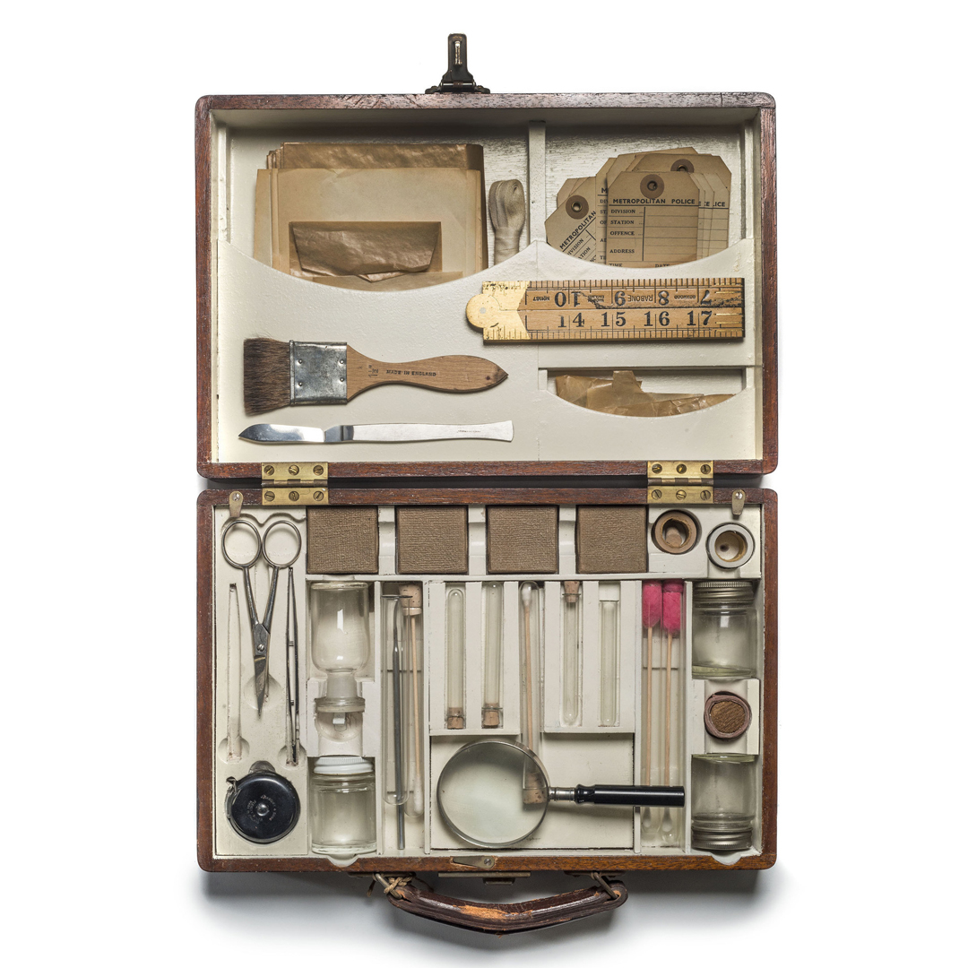 agathachristie's tweet photo. 🔍Did you know? Agatha Christie gave Poirot a 'Murder Bag' eight years before Sir Bernard Spilsbury came up with this required kit for investigators... Find out more about Agatha Christie's criminalist expertise from @PastMortems https://t.co/ACK1VwUhOe #MurderIsntEasy https://t.co/VP3lcBcvl3