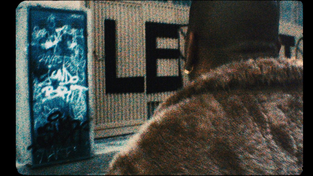 hersilhouette1's tweet photo. A las 20.00 sale el music video del tema y estoy excited af
Visuals by Carnero, make up by Bissa y agradecimientos pal michael. 
Ninguno tiene Twitter pero los menciono porque eso es lo que se hace con el #team https://t.co/dTxOvdAY9s