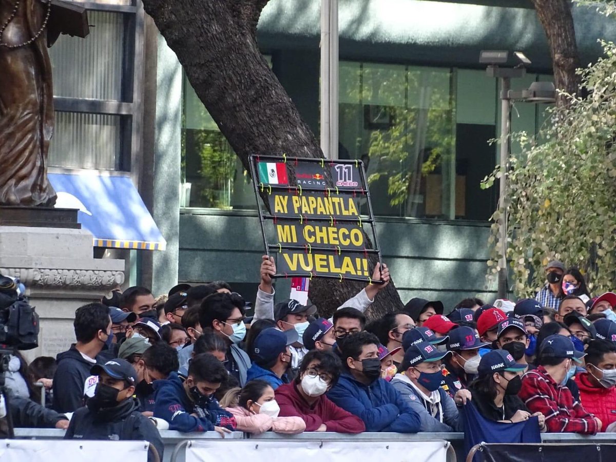 NEVER GIVE UP 
Red Bull Show Run CDMX 2021
🏆🇲🇽 Gracias checo 🙏🙏🙏🙏
@SChecoPerez @redbu11racing
@Paola_perez @redbullracing
#ChargeOn #GivesYouWings  
#satelucos 
🇲🇽 🏎💨 🏁 🚦🎉🔝
#checogivesyouwings #HolaCheco @redbullracing
#redbu11
#RedBull     #redbullracing