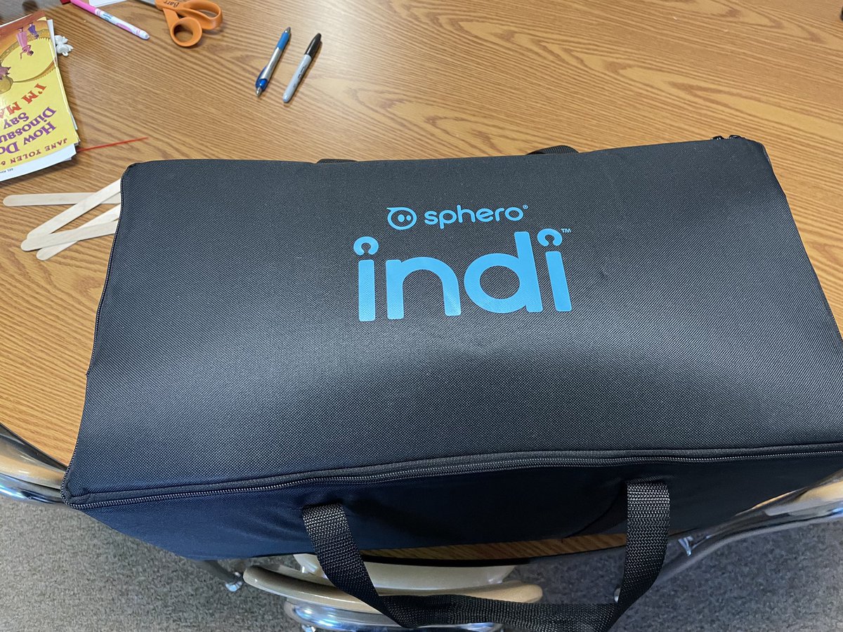 KMcCray85's tweet photo. Dropping off @Sphero #Indi to amazing Ts @wasdpa_mw! Cannot wait to see what these awesome Ss in K-2 come up with! #NeverTooYoungToCode #DreamJob #EdTech #CrossCurricular #KidsDeserveIt https://t.co/qHWVO1rD1C