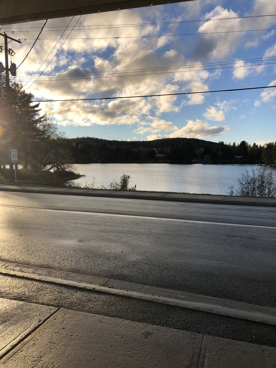 sydneypollock12's tweet photo. Really glad @MitchellCurran7 and I drove 5 hours up north so it could snow back home and we could get sunshine up here 🤪 https://t.co/5koLWKdn1y