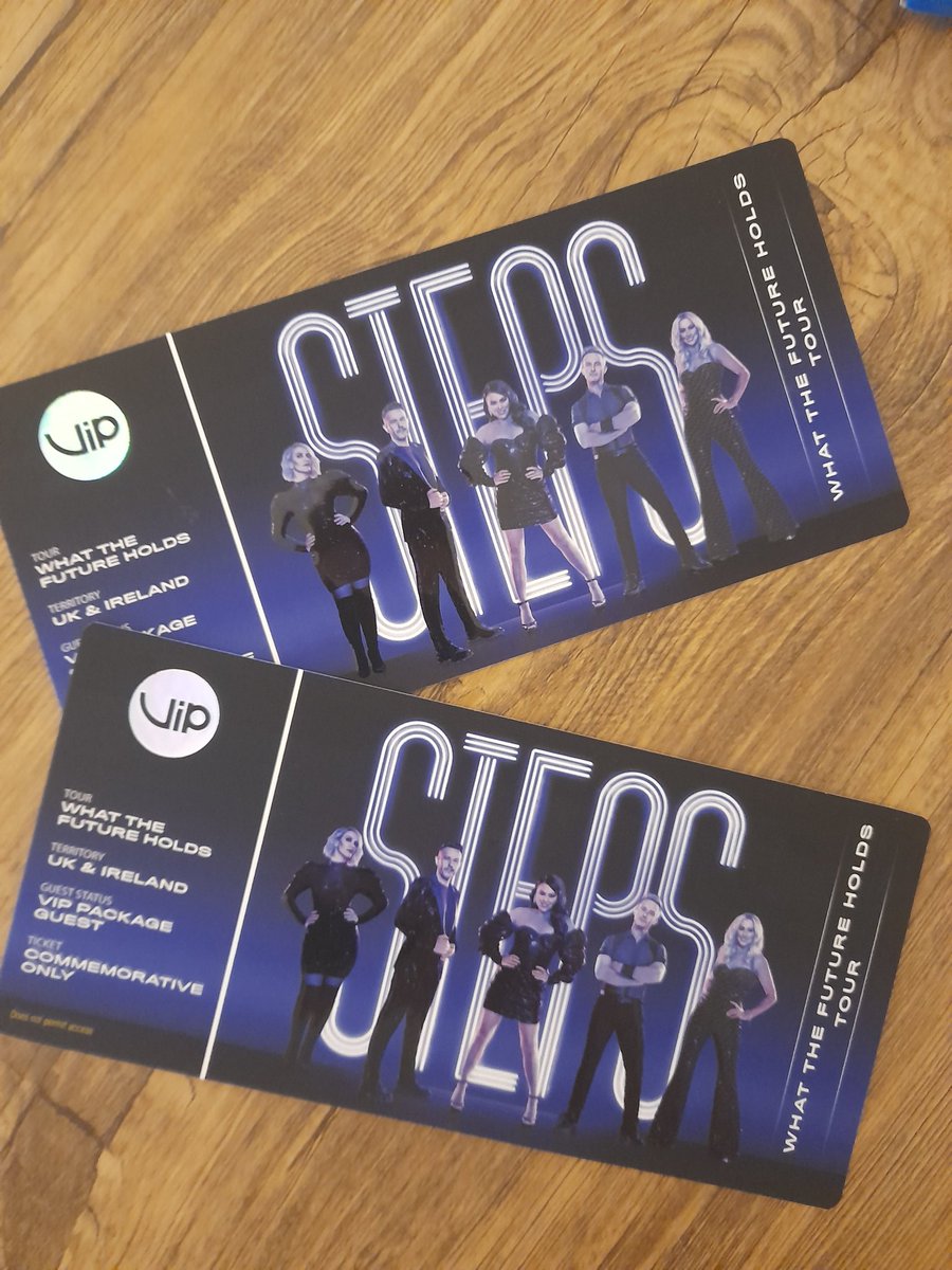 mickey71188's tweet photo. Can't believe we're about to meet @OfficialSteps @Ianhwatkins @llatchfordevans @_ClaireRichards @LSLofficial @Faye_Tozer @liamthornton191 https://t.co/zlBLG7wcz1