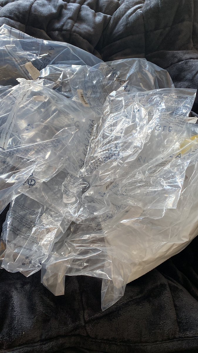 vmahh's tweet photo. @AEO Hi! Love your aerie underwear, the 8 for $31 deal was awesome. Just wondering if there is a better way to package them to reduce the plastic waste? https://t.co/DiKjLS9iDp