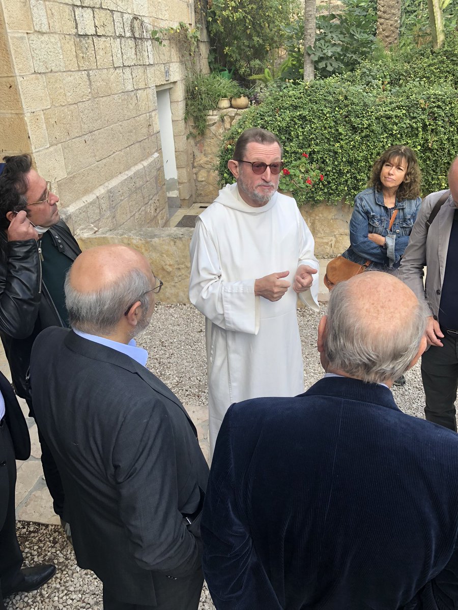 Le_CRIF's tweet photo. La délégation @Le_CRIF avec @FrancisKalifat reçue au monastère d’Abu Gosh par Louis-Marie Coudray. Visite et échanges sympathiques autour des réalités géo politiques et des relations entre Juifs et Chrétiens. Visites du mémorial au Cardinal Lustiger. https://t.co/uqqprx0yue