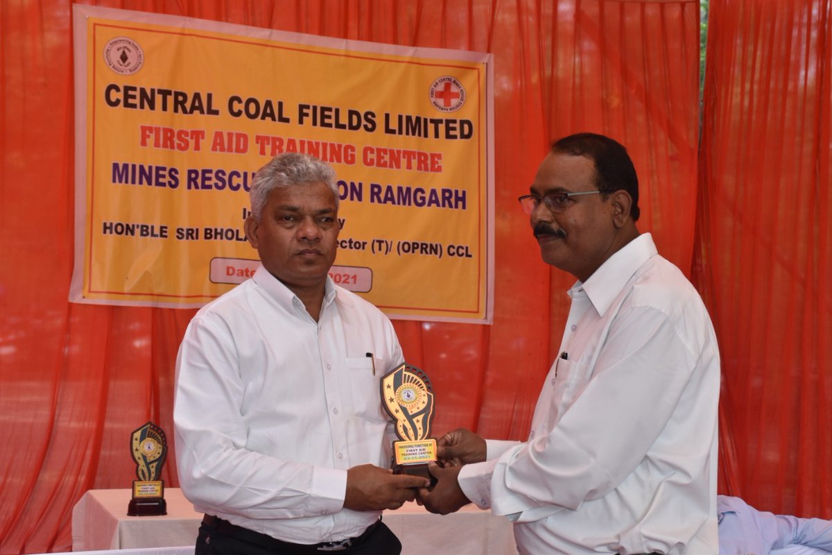 ccl_mrs's tweet photo. Inauguration of  First Aid Training Center at MRS Ramgarh by our respected Director Tech/Operation Sri Bhola Singh Saheb held on 03/11/2021
#ccl #coalindia #firstaidtraining https://t.co/7FzTpxRRRs