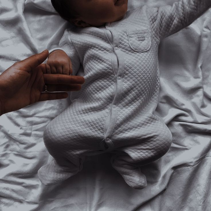 ‍ ‍ ‍ ‍ ‍ 
‍ ‍‍ ‍ ‍ ‍  ‍ ‍ ‍ ‍  wanted: ahijdx 𝐦𝐮𝐥𝐥𝐞𝐫
‍ ‍ ‍  ‍atemporal , original character
‍ ‍ ‍ ‍ ‍ ‍    fc libre , fem y/o masc
  #FREEROL ﹡familia completa

     Si das ♡ es que te interesa
                 y abriré DM
ㅤㅤㅤㅤㅤ   ¿ ↻ ?