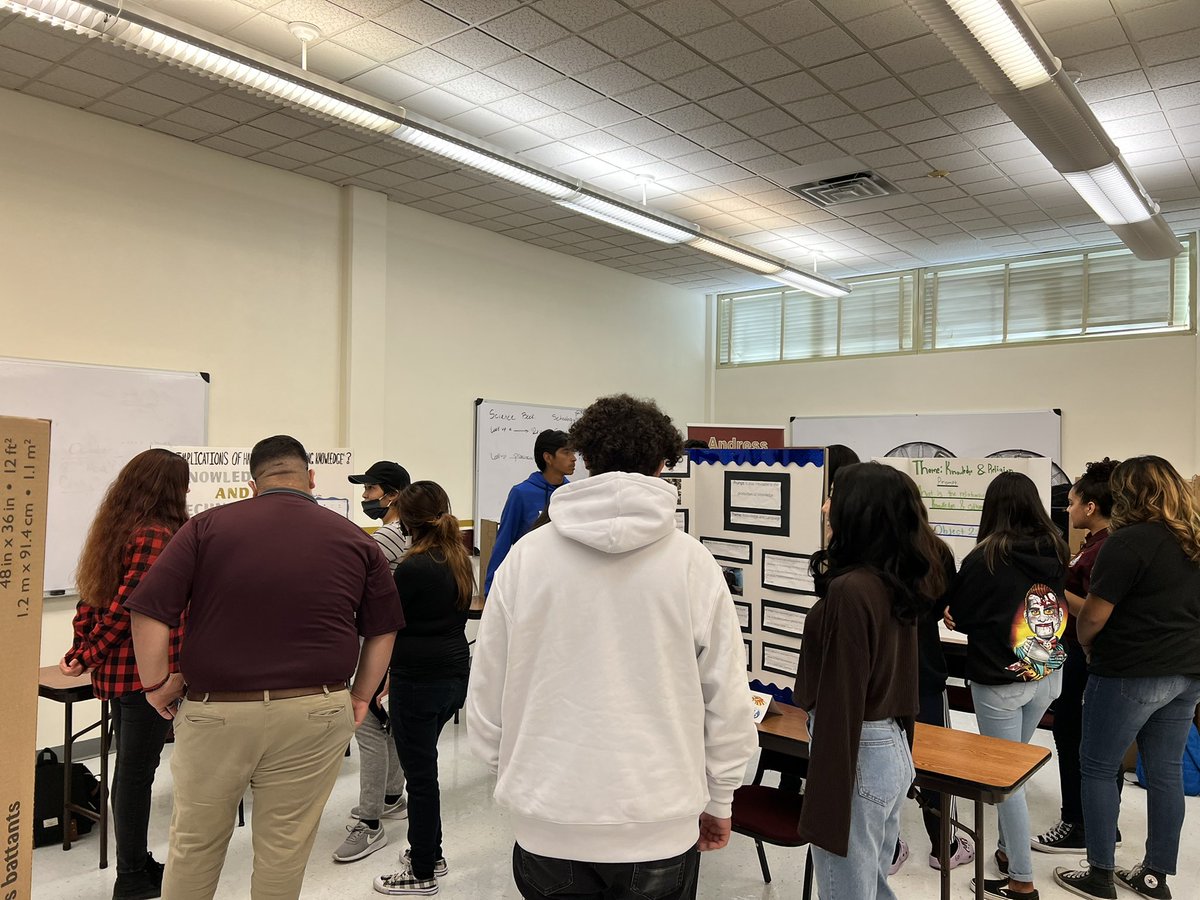 IbAndress's tweet photo. Theory of Knowledge Exhibition in full effect! Our Diploma Candidates are doing an amazing job https://t.co/86kj3E8f4R