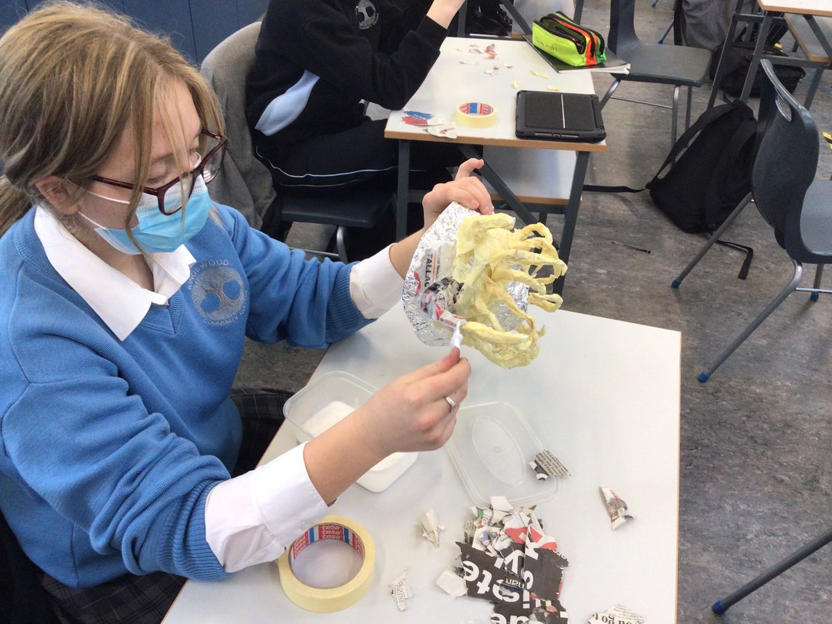 Oide_SarahMc's tweet photo. Halloween isn’t over in the Art room here in @Kingswoodcc16, as 2nd years design and construct horror themed masks! Can’t wait to see the finished results. https://t.co/UqAYY68Bbu