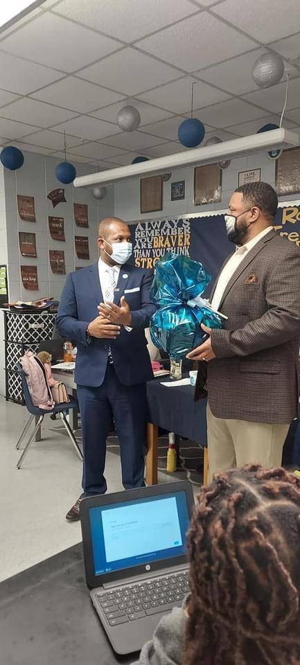 HHSRaiderPride's tweet photo. CONGRATULATIONS Dr. Matthew Mitchell High School Principal of the Year!!! https://t.co/z7yiVtmrKP